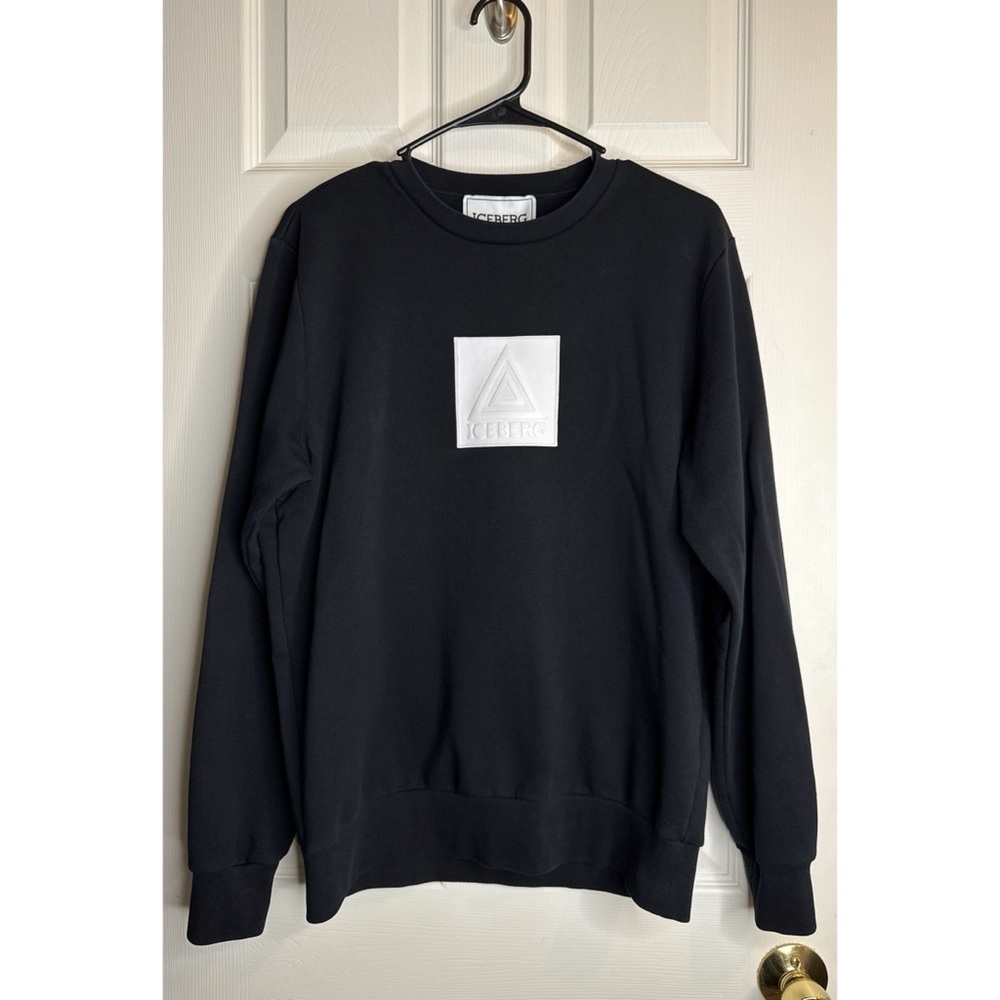 Iceberg Triangle Logo Long Sleeve Crewneck Sweatshirt Black Size Medium